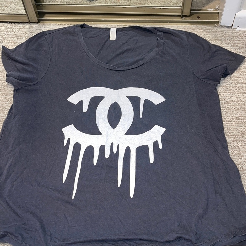 t shirt